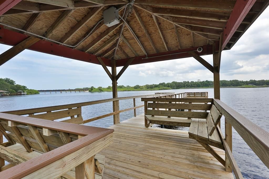 Dock w/Seating and Shade