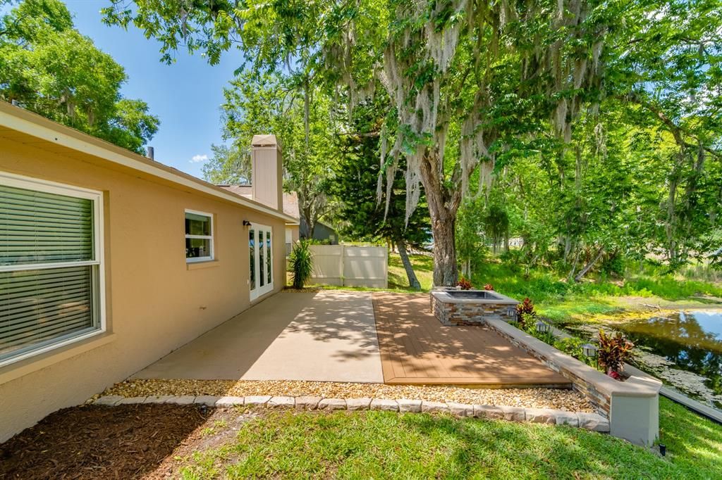 Recently Sold: $450,000 (3 beds, 2 baths, 1952 Square Feet)
