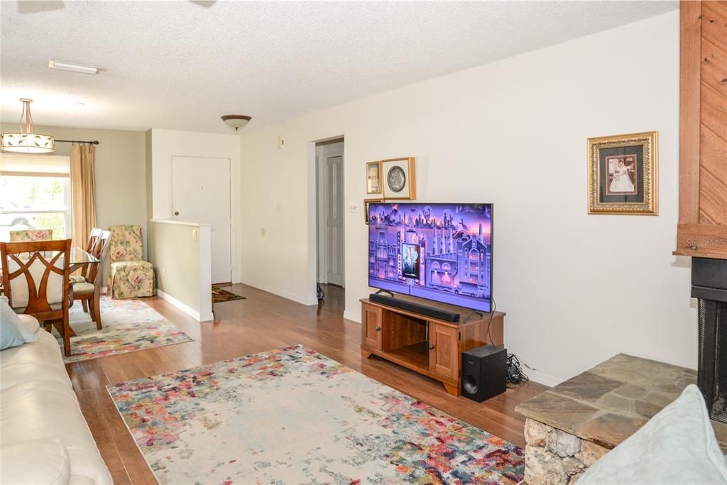 Active With Contract: $369,900 (3 beds, 2 baths, 1350 Square Feet)