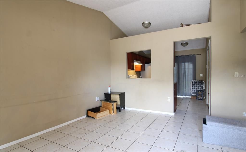 For Rent: $1,595 (2 beds, 2 baths, 837 Square Feet)