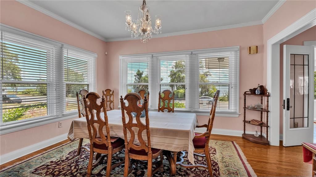 dining room with views of Lake Howard