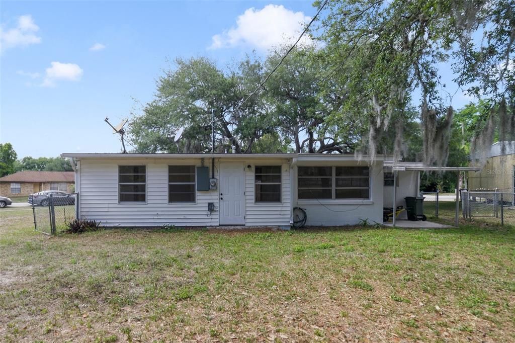 For Sale: $249,000 (3 beds, 1 baths, 1100 Square Feet)