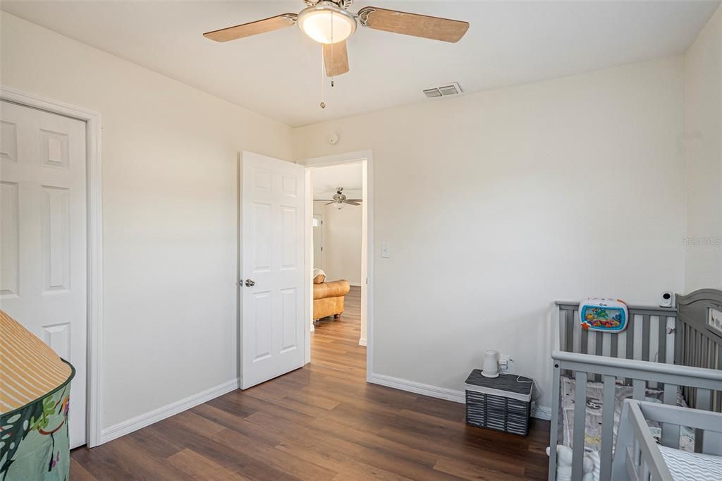 For Sale: $215,000 (2 beds, 1 baths, 1068 Square Feet)