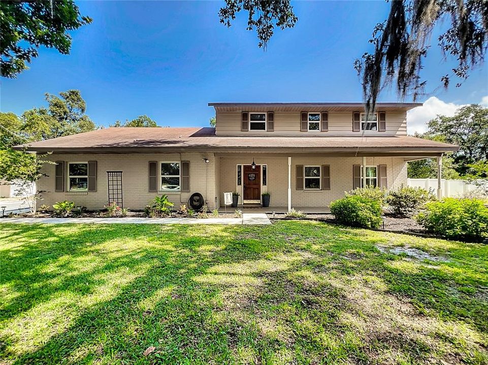 Active With Contract: $499,000 (5 beds, 2 baths, 2240 Square Feet)