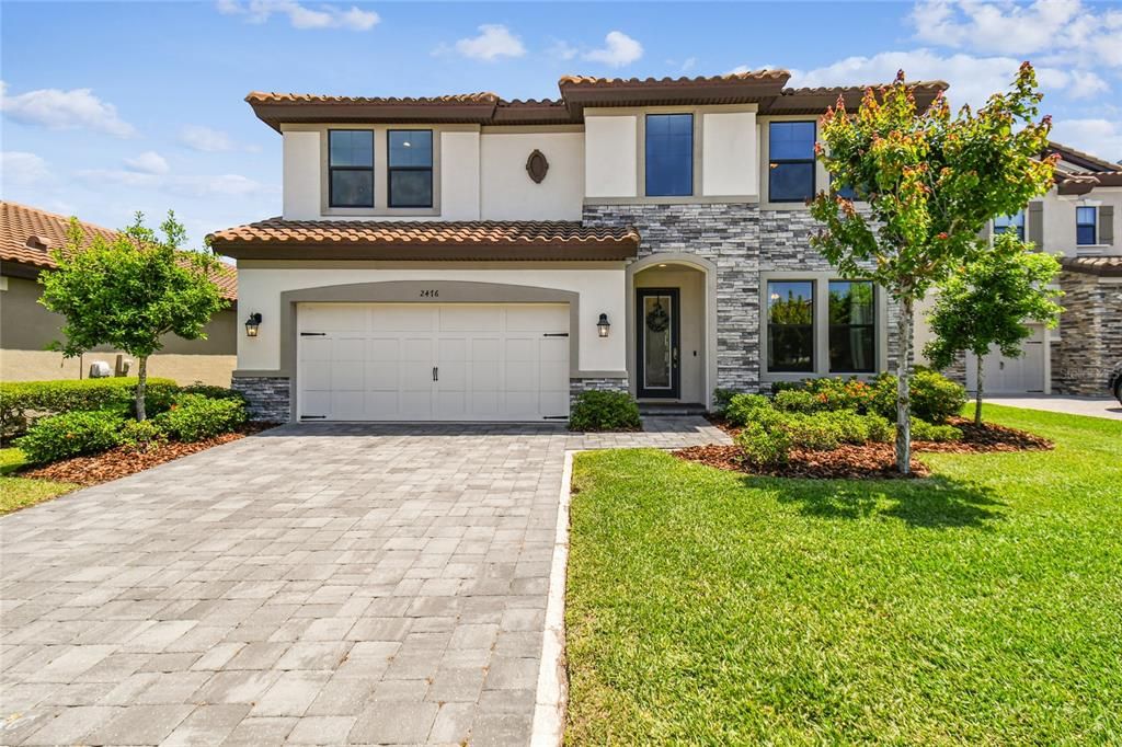 For Sale: $779,800 (5 beds, 3 baths, 3352 Square Feet)