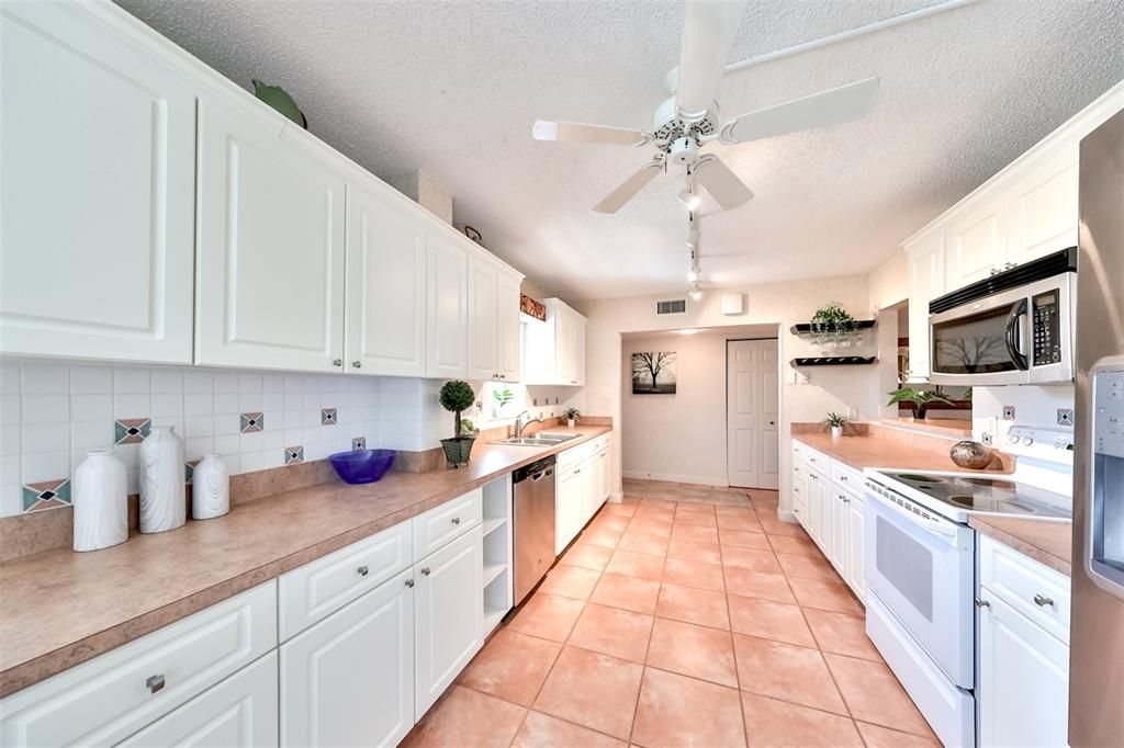For Sale: $469,900 (3 beds, 2 baths, 1480 Square Feet)