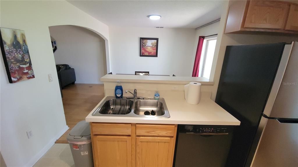 Recently Rented: $1,975 (3 beds, 2 baths, 1670 Square Feet)