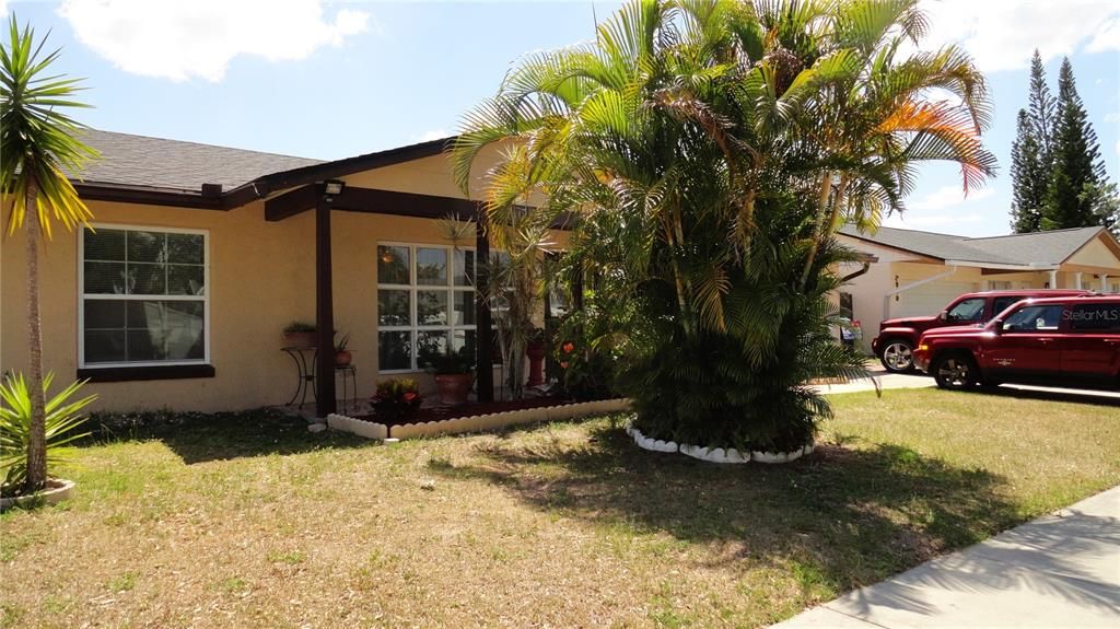 Recently Sold: $363,000 (3 beds, 2 baths, 1131 Square Feet)