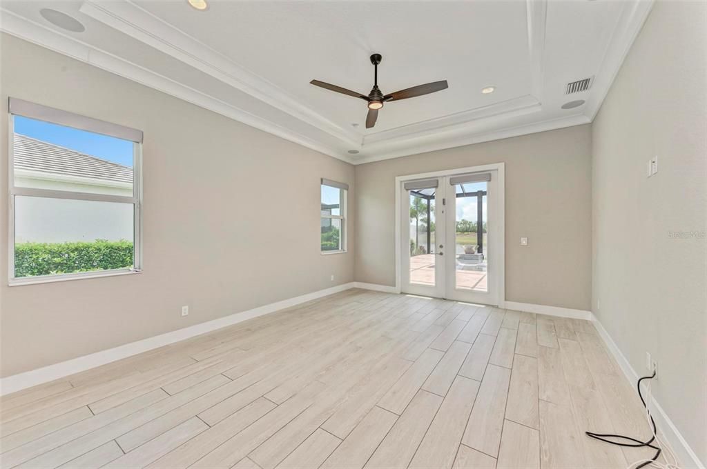 Active With Contract: $1,295,000 (3 beds, 3 baths, 2521 Square Feet)