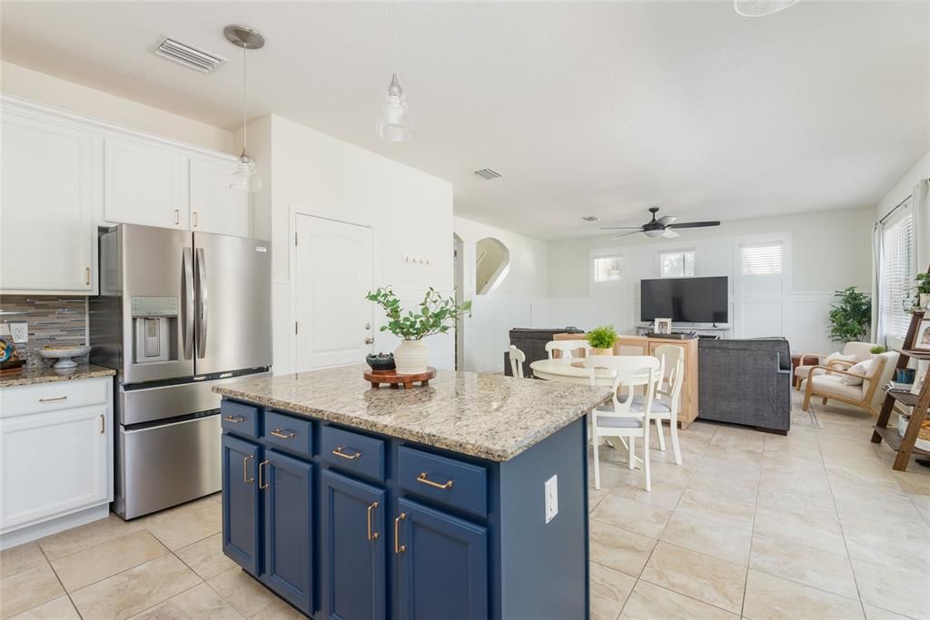 Recently Sold: $959,000 (4 beds, 2 baths, 2436 Square Feet)