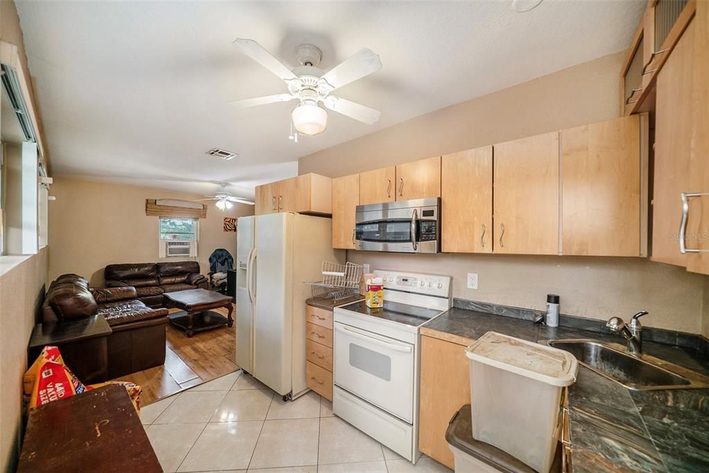 For Sale: $299,900 (3 beds, 2 baths, 1574 Square Feet)
