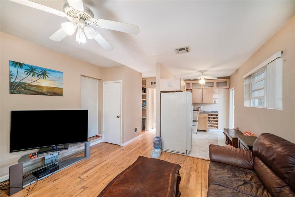For Sale: $299,900 (3 beds, 2 baths, 1574 Square Feet)