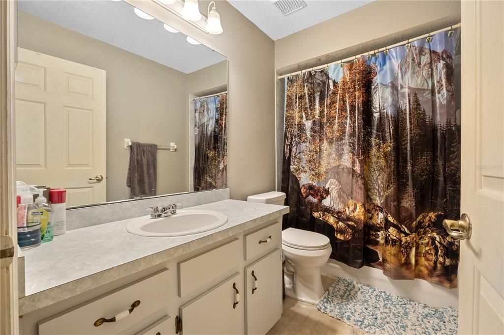 待售: $269,000 (3 贝兹, 2 浴室, 1549 平方英尺)