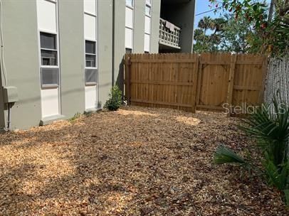 For Rent: $1,270 (2 beds, 1 baths, 750 Square Feet)