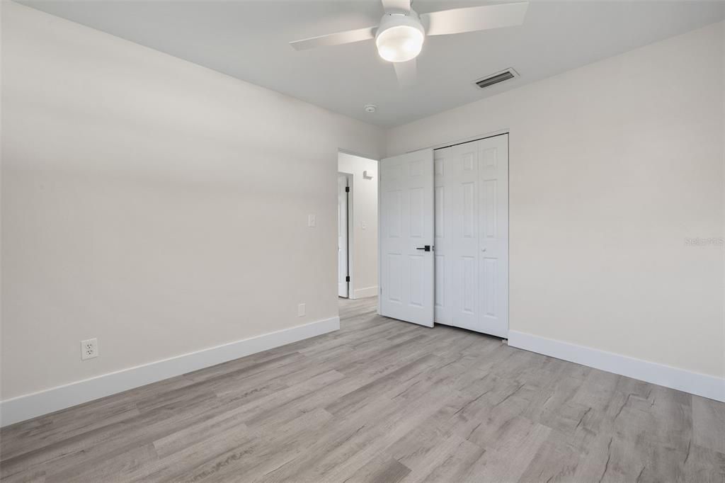 Active With Contract: $399,900 (3 beds, 2 baths, 1170 Square Feet)