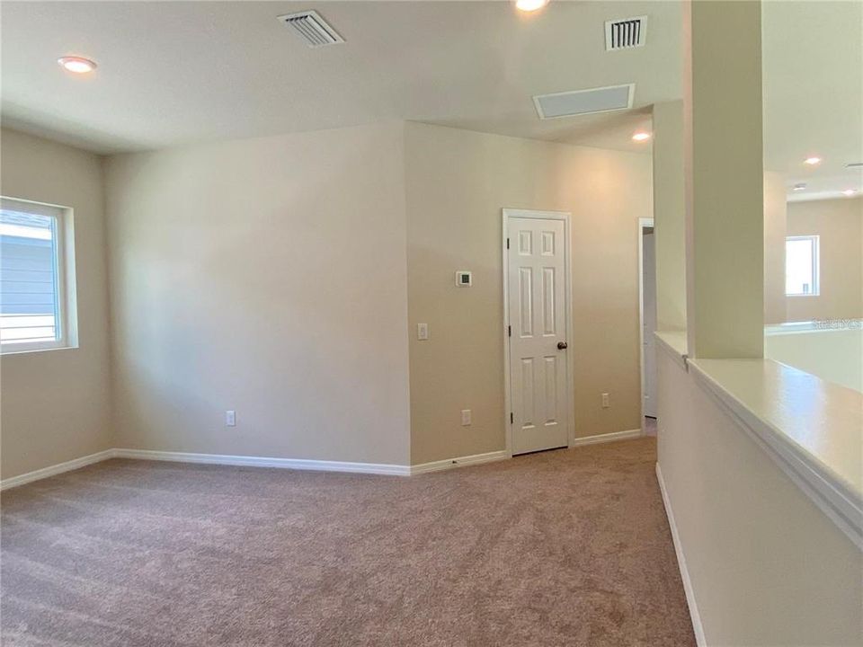 For Rent: $3,400 (4 beds, 3 baths, 2414 Square Feet)