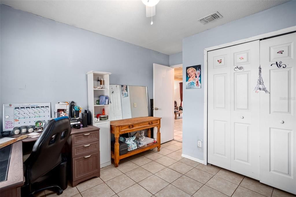 For Sale: $339,900 (3 beds, 2 baths, 1120 Square Feet)