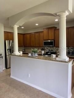 Active With Contract: $380,000 (3 beds, 2 baths, 1936 Square Feet)