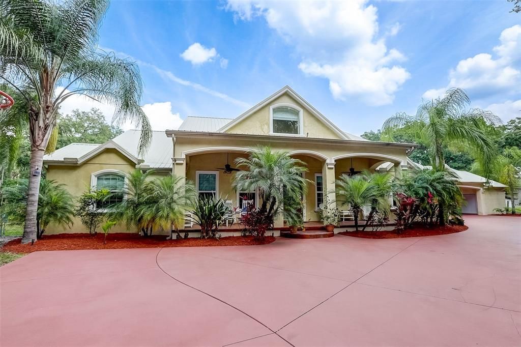 For Sale: $1,499,000 (5 beds, 4 baths, 4300 Square Feet)