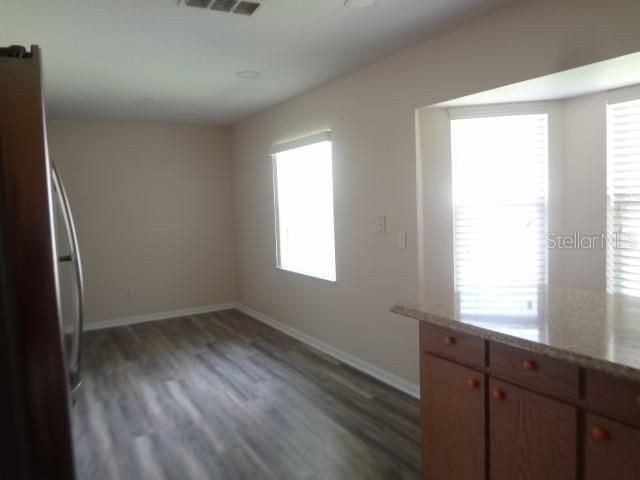 For Rent: $1,850 (3 beds, 2 baths, 1500 Square Feet)