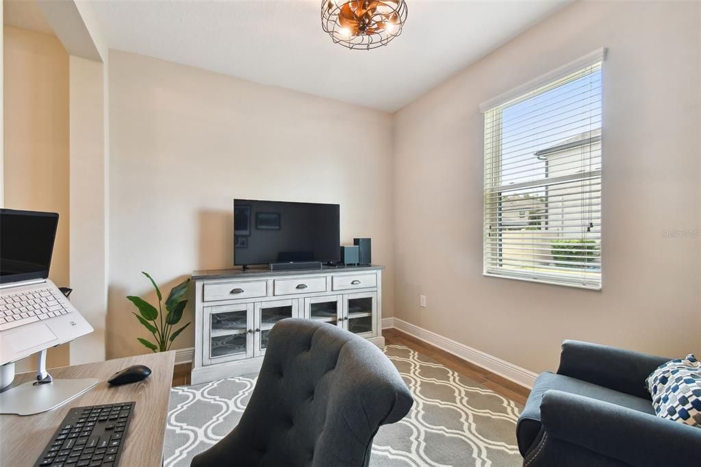 Active With Contract: $575,000 (3 beds, 2 baths, 2143 Square Feet)