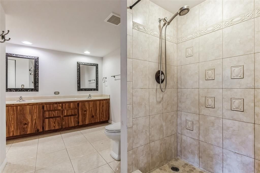 Недавно арендовано: $2,200 (3 спален, 2 ванн, 1572 Квадратных фут)