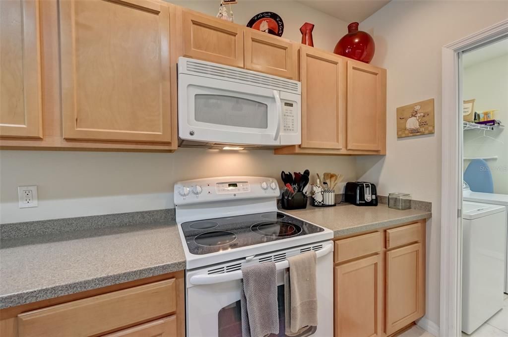 Recently Rented: $2,500 (3 beds, 2 baths, 1661 Square Feet)