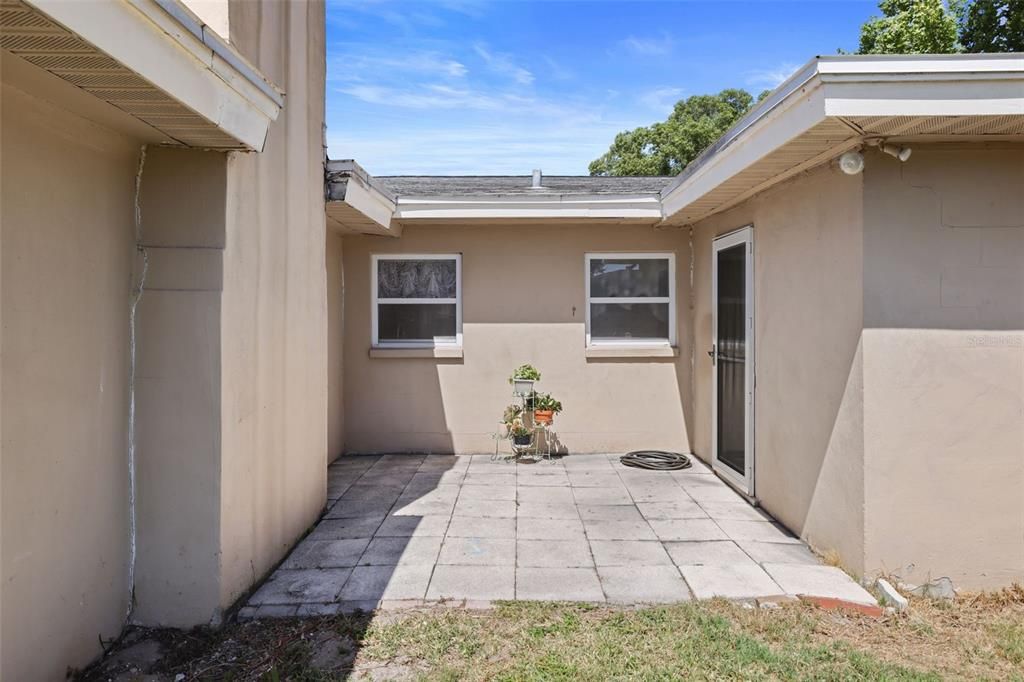 Active With Contract: $349,999 (4 beds, 2 baths, 1479 Square Feet)