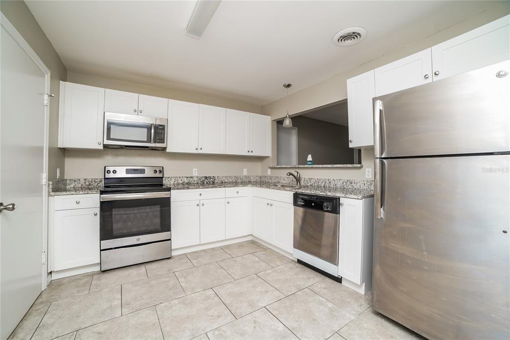 For Rent: $1,745 (3 beds, 2 baths, 1293 Square Feet)