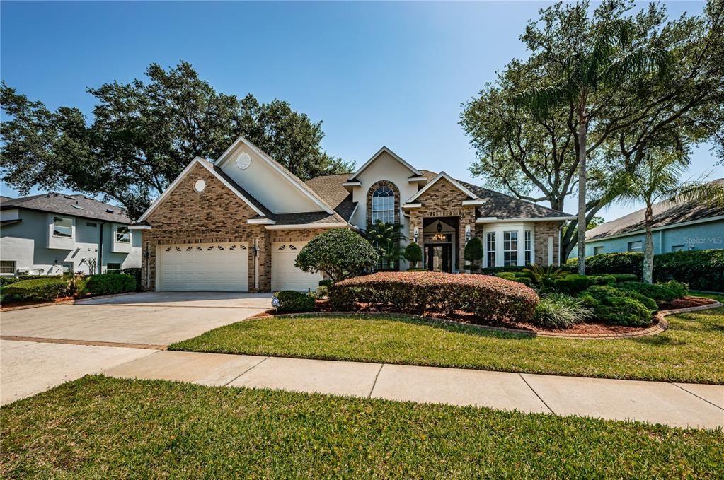 Recently Sold: $850,000 (5 beds, 3 baths, 3504 Square Feet)