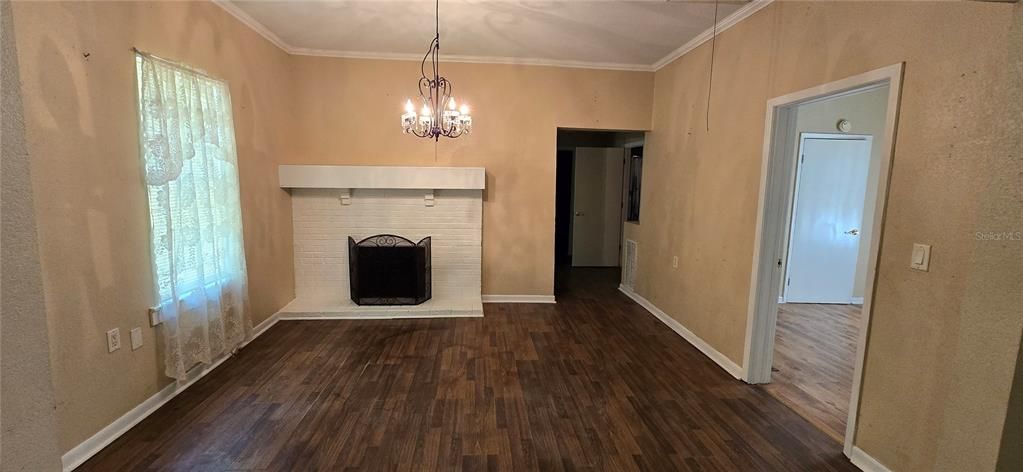Recently Rented: $1,400 (3 beds, 1 baths, 1144 Square Feet)