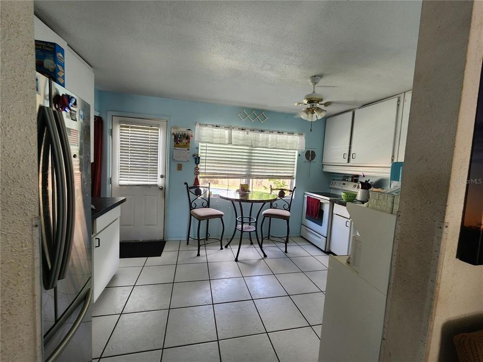 Active With Contract: $350,000 (4 beds, 2 baths, 1528 Square Feet)