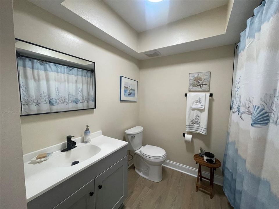 待售: $319,000 (2 贝兹, 2 浴室, 1000 平方英尺)