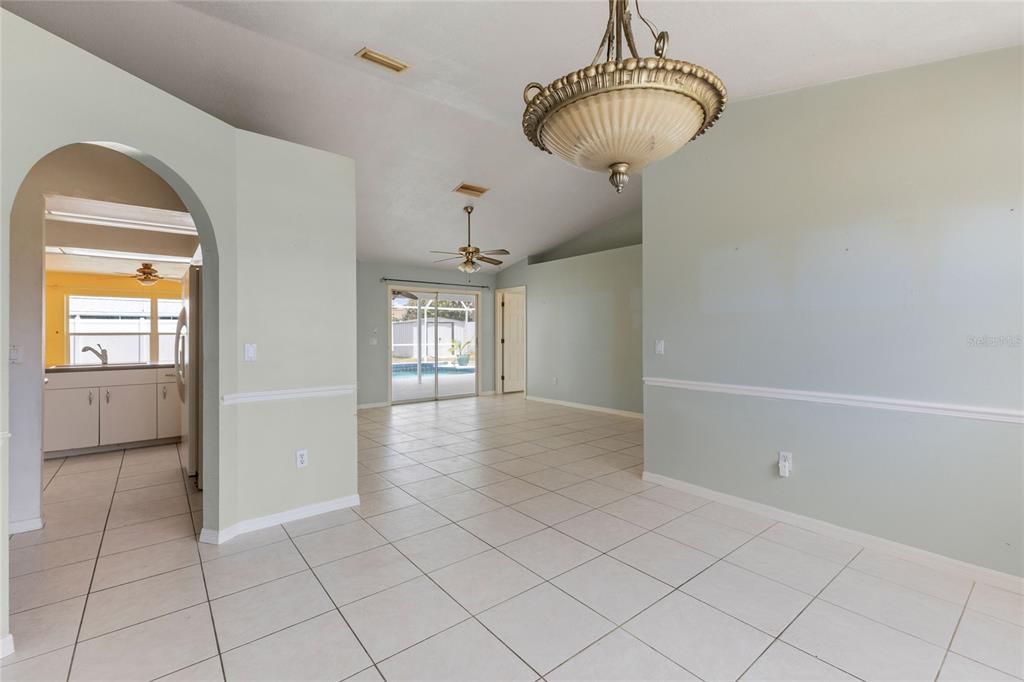 Active With Contract: $329,000 (3 beds, 2 baths, 1604 Square Feet)