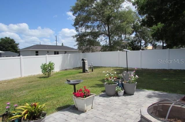 For Sale: $289,000 (3 beds, 2 baths, 1377 Square Feet)