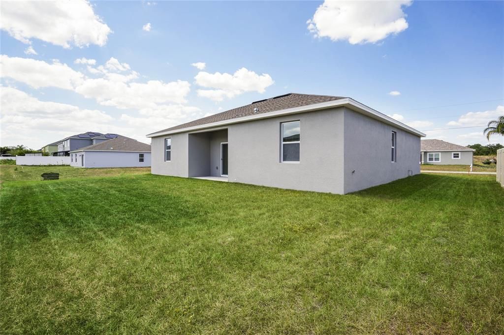 For Sale: $349,900 (4 beds, 2 baths, 1828 Square Feet)