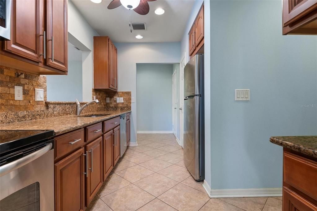For Rent: $2,795 (3 beds, 2 baths, 1381 Square Feet)
