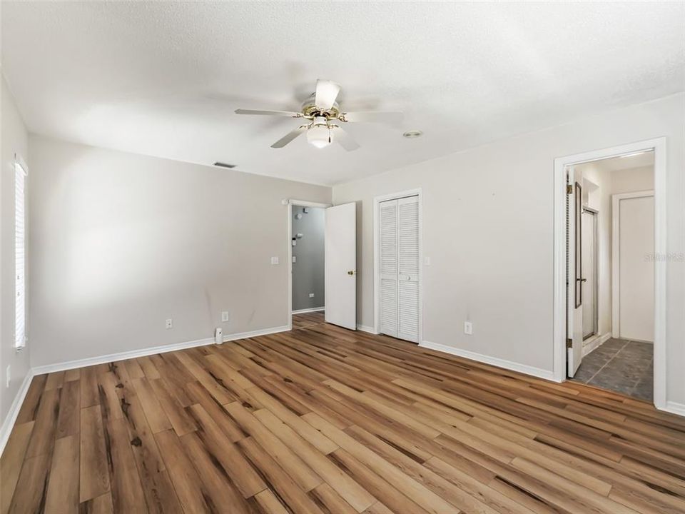 For Sale: $289,900 (2 beds, 2 baths, 1456 Square Feet)