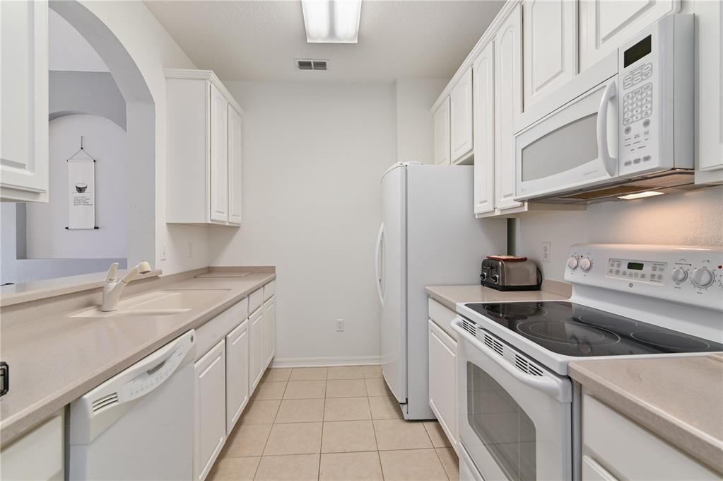 For Rent: $1,950 (3 beds, 2 baths, 1248 Square Feet)