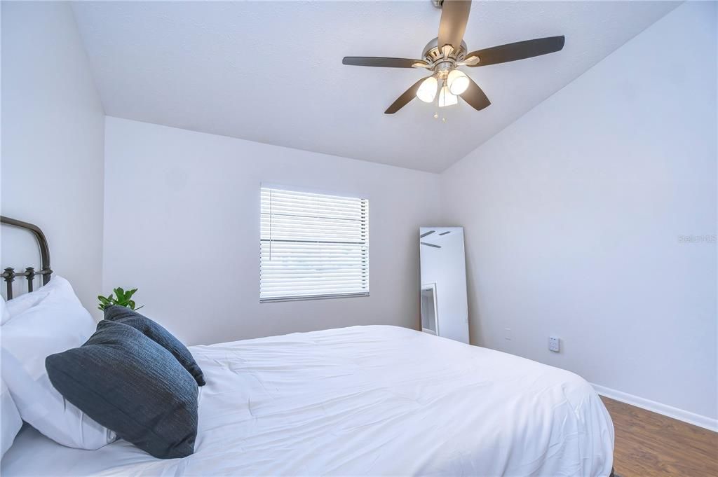 Active With Contract: $394,900 (3 beds, 2 baths, 1128 Square Feet)
