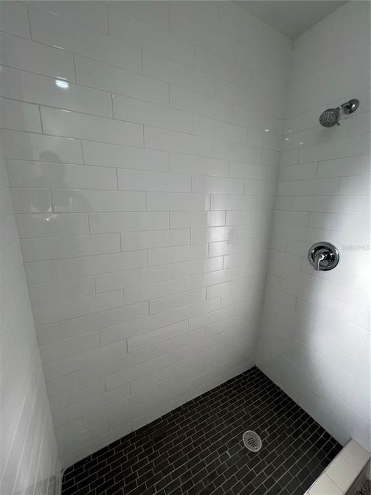 合同活跃: $409,900 (3 贝兹, 2 浴室, 1444 平方英尺)