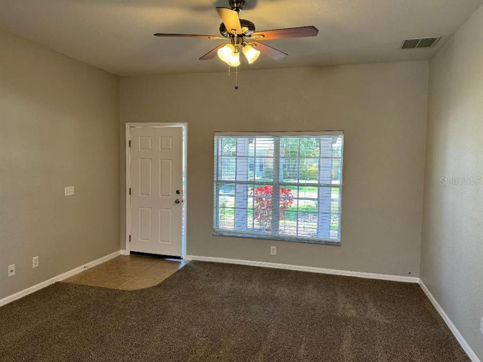 For Sale: $266,900 (2 beds, 2 baths, 1190 Square Feet)