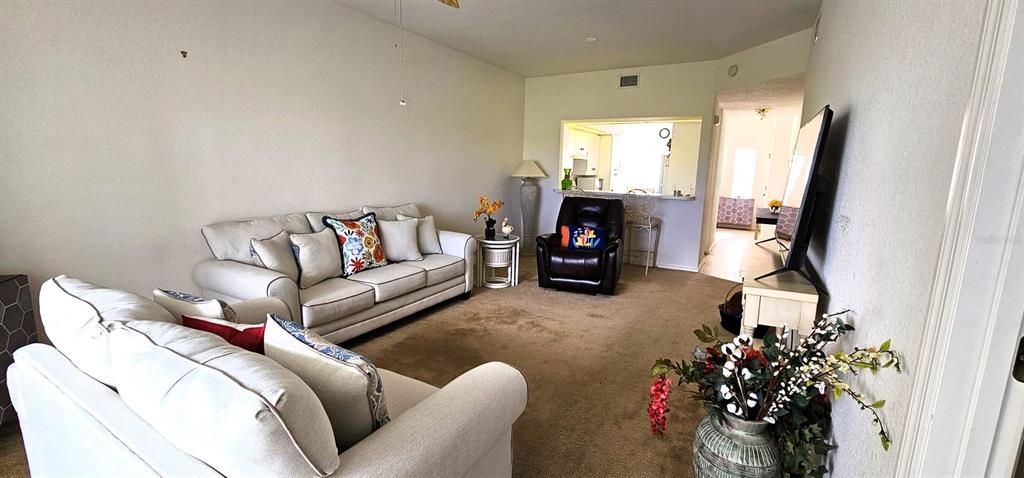 For Rent: $2,400 (2 beds, 2 baths, 1168 Square Feet)