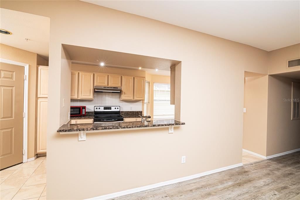 For Rent: $1,699 (2 beds, 1 baths, 1271 Square Feet)
