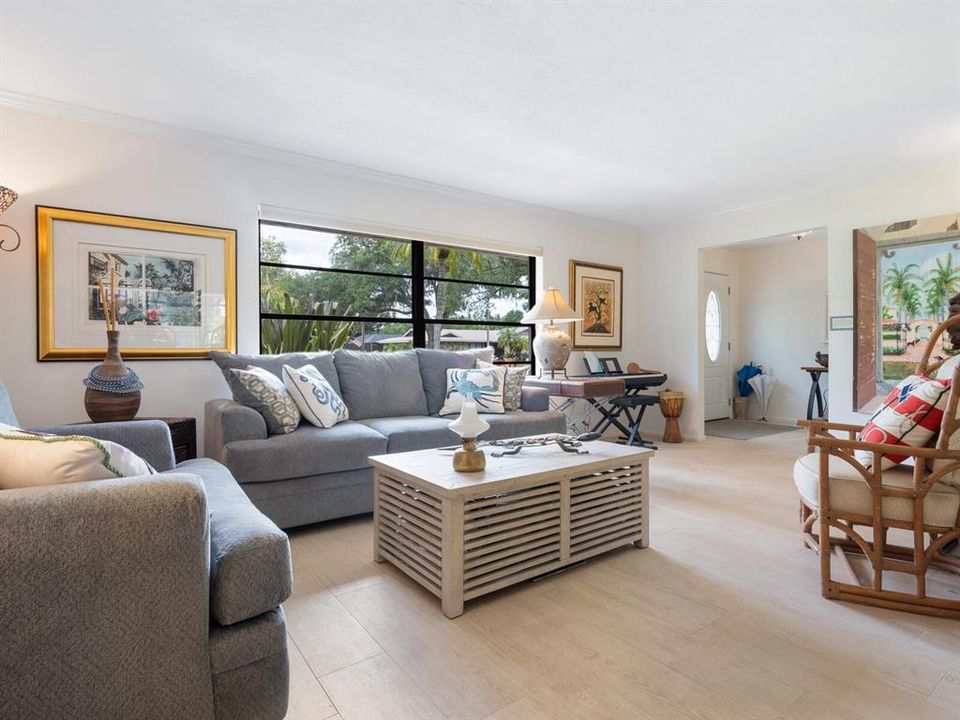 Active With Contract: $649,000 (3 beds, 2 baths, 2125 Square Feet)