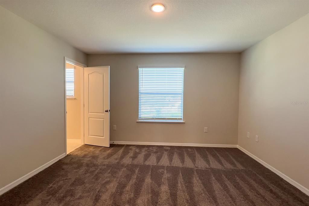 For Rent: $2,150 (3 beds, 2 baths, 1762 Square Feet)
