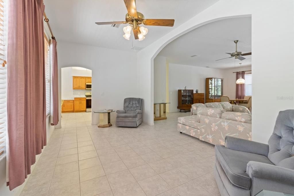 For Sale: $460,000 (3 beds, 3 baths, 2108 Square Feet)