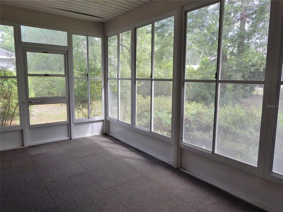 Vinyl Paneled Sunroom