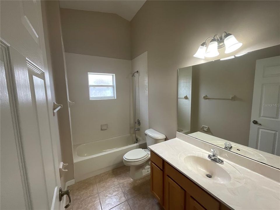 For Rent: $1,795 (3 beds, 2 baths, 1737 Square Feet)