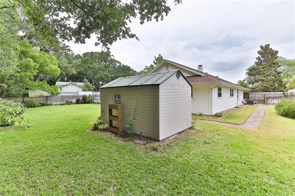 Active With Contract: $385,000 (3 beds, 2 baths, 1825 Square Feet)